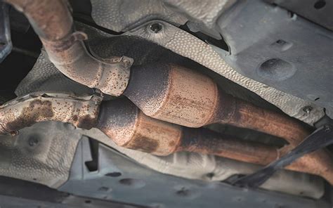 6 Signs Of An Exhaust Leak